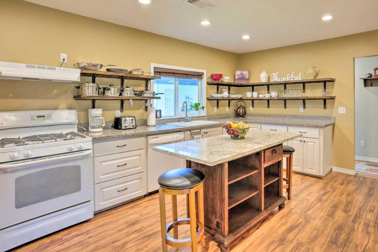 The Gathering Place Brenham Home On 6 Acres المظهر الخارجي الصورة