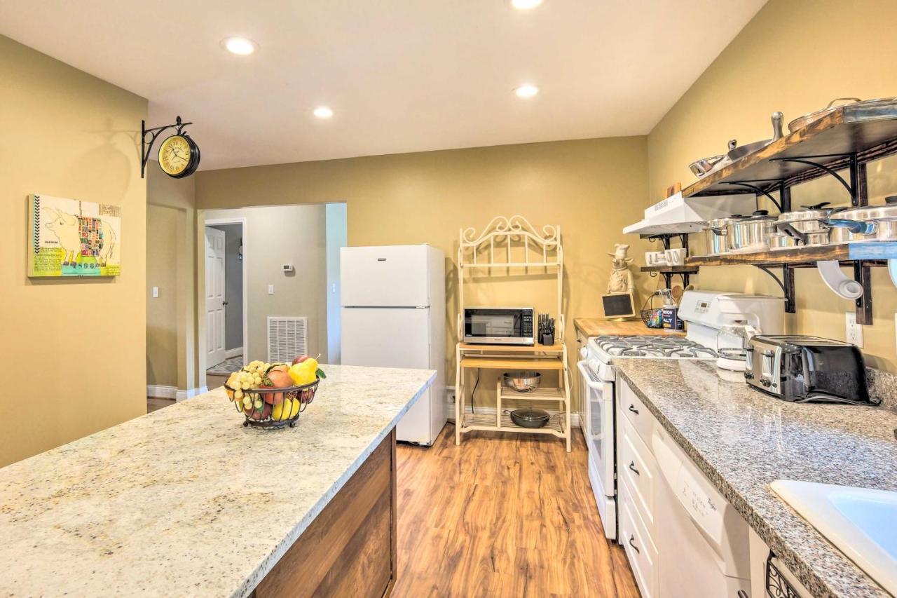 The Gathering Place Brenham Home On 6 Acres المظهر الخارجي الصورة