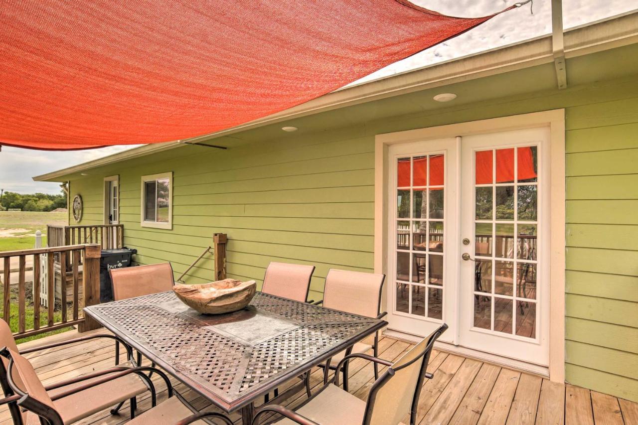 The Gathering Place Brenham Home On 6 Acres المظهر الخارجي الصورة